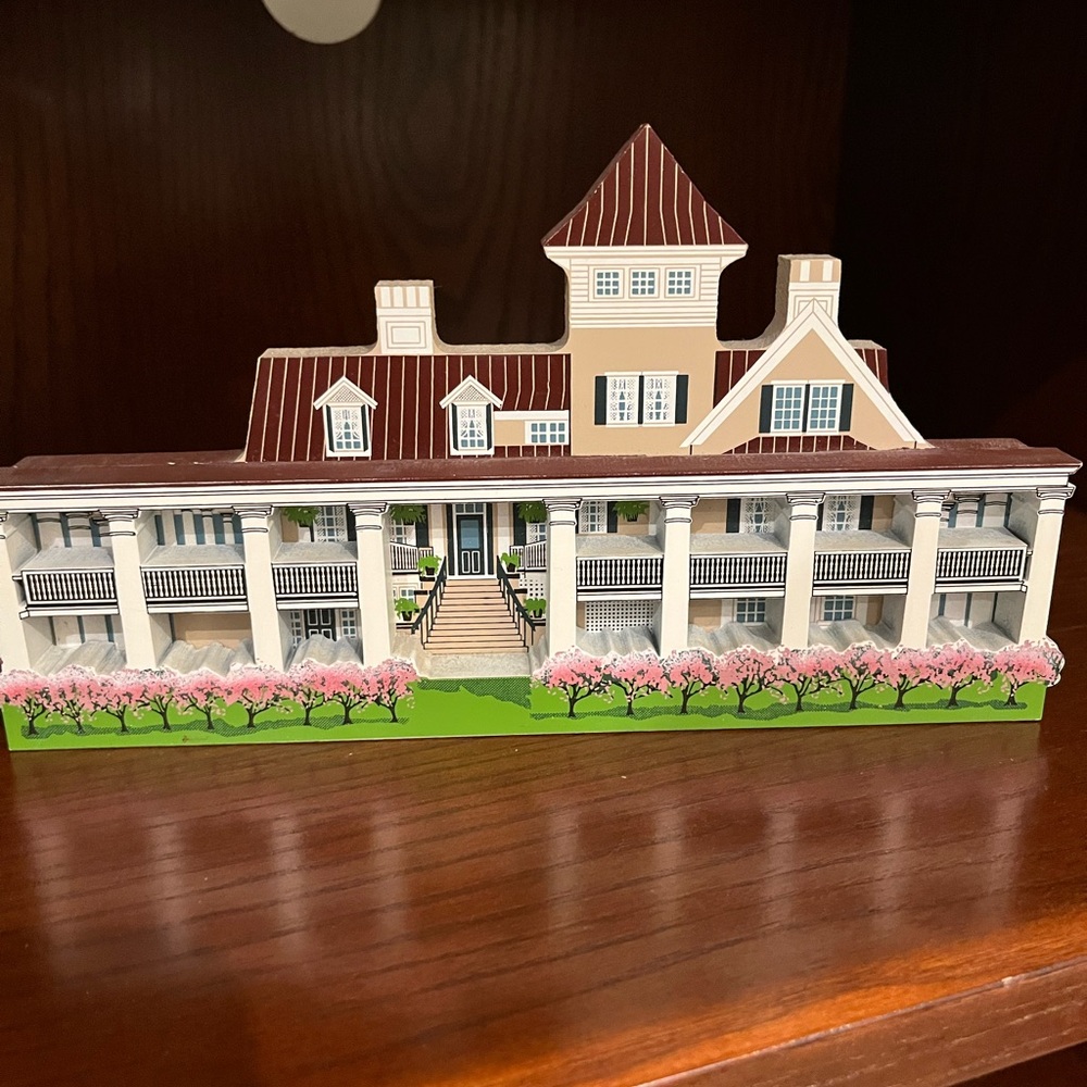 Sheila’s Collection. Magnolia House in Charleston South Carolina.